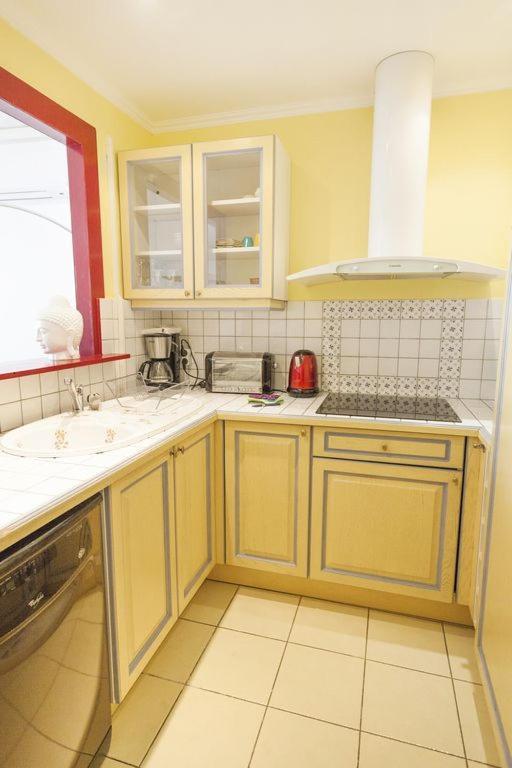 Lovely One Bedroom Colony Appartement
